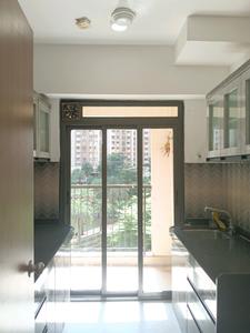 Kitchen Image of 1000 Sq.ft 2.5 BHK Apartment / Flat for rent in Lodha Splendora, Kasarvadavali Thane for Rs. 32000