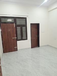 Bedroom Image of 1800 Sq.ft 2 BHK Builder Floor for rent in Indira Nagar Lucknow for Rs. 25000