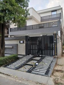 Image of 4000 Sq.ft 5 BHK Independent House for sale in Sigma III, Greater Noida for Rs. 41000000