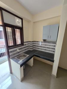 Kitchen Image of 372 Sq.ft 1 RK Apartment / Flat for rent in Sector 72 Noida for Rs. 12599