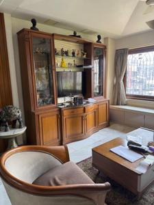 Living Room Image of 910 Sq.ft 2 BHK Apartment / Flat for rent in Bandra East Mumbai for Rs. 80000