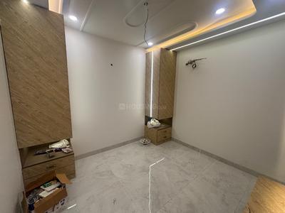 Bedroom Image of 820 Sq.ft 2 BHK Apartment / Flat for sale in Vikaspuri New Delhi for Rs. 9000000