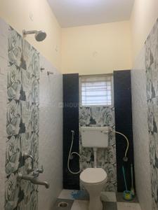 Bathroom Image of 600 Sq.ft 1 BHK Independent House for rent in Hosahalli Bengaluru for Rs. 12000