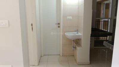 Bathroom Image of 529 Sq.ft 1 BHK Apartment / Flat for rent in Godrej Parkridge, Manjari Khurd Pune for Rs. 20000