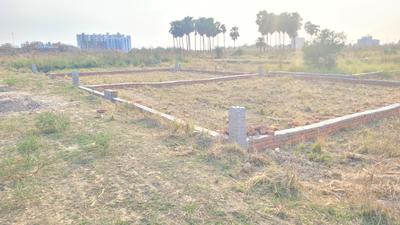 Image of 900 Sq.ft Residential Plot / Land for sale in Jhalwa, Allahabad for Rs. 135000