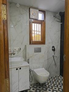 Bedroom Three Image of 1400 Sq.ft 3 BHK Builder Floor for sale in Vaishali Ghaziabad for Rs. 13500000