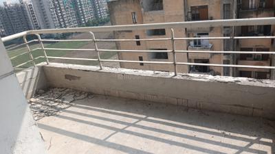 Balcony Image of 1999 Sq.ft 3.5 BHK Apartment / Flat for sale in Indiabulls Centrum Park, Sector 103 Gurgaon for Rs. 25000000