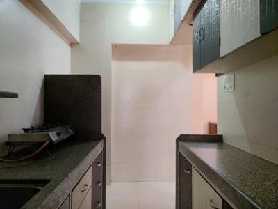 Kitchen Image of 900 Sq.ft 2 BHK Apartment / Flat for rent in Andheri East Mumbai for Rs. 70000