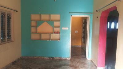Living Room Image of 1200 Sq.ft 2 BHK Independent House for rent in Karuneshwar Nagar Gulbarga for Rs. 10000