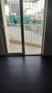Balcony Image of 1350 Sq.ft 3 BHK Apartment / Flat for rent in Rise Organic Homes Phase 1, Mahurali Ghaziabad for Rs. 25000