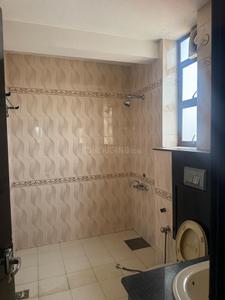 Bathroom Image of 2600 Sq.ft 4 BHK Apartment / Flat for sale in Gokulam Ameya Apartment, Kaloor Kochi for Rs. 14000000