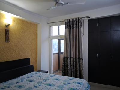 Bedroom Image of 1474 Sq.ft 3.5 BHK Apartment / Flat for sale in Amrapali Zodiac, Sector 120 Noida for Rs. 14800000