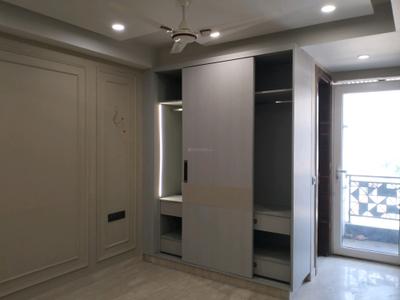 Bedroom Image of 1350 Sq.ft 4 BHK Builder Floor for sale in Mansarover Garden New Delhi for Rs. 45000000