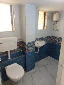 Bathroom Image of 350 Sq.ft 1 BHK Apartment / Flat for sale in Mauli Chhaya, Malad East Mumbai for Rs. 7500000