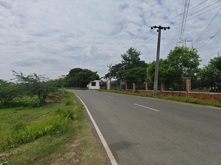Padappai Main Image 1
