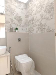 Bedroom Two Image of 1100 Sq.ft 2 BHK Apartment / Flat for sale in Kohinoor S3 Lifestyle, Pimple Saudagar Pune for Rs. 9600000