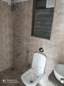 Bathroom Image of 580 Sq.ft 1 BHK Apartment / Flat for sale in Parinee Essence, Kandivali West Mumbai for Rs. 8850000
