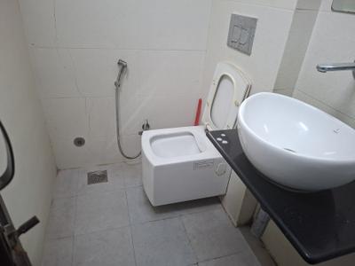 Bathroom Image of 1400 Sq.ft 3 BHK Apartment / Flat for sale in Moonlight Apartments, Patparganj New Delhi for Rs. 24000000