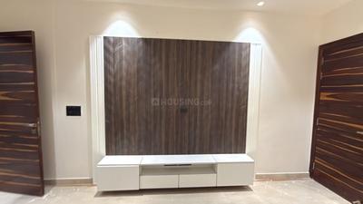 Bedroom Image of 1620 Sq.ft 3 BHK Builder Floor for sale in Azadpur New Delhi for Rs. 28000000