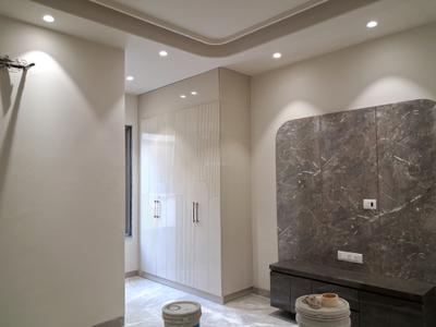 Bedroom Image of 1800 Sq.ft 3 BHK Builder Floor for sale in Paschim Vihar New Delhi for Rs. 36000000