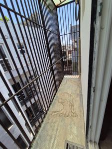 Balcony Image of 1100 Sq.ft 3 BHK Builder Floor for sale in Bali Nagar New Delhi for Rs. 25000000