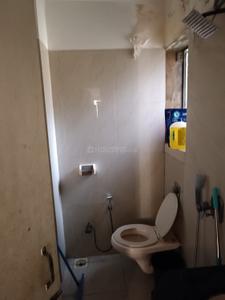 Bathroom Image of 1300 Sq.ft 3 BHK Apartment / Flat for sale in Vardhan Poseidon, Andheri West Mumbai for Rs. 35000000