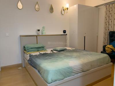 Bedroom Image of 2300 Sq.ft 3.5 BHK Apartment / Flat for rent in DLF One Midtown, Karampura New Delhi for Rs. 99900