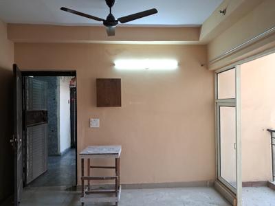 Living Room Image of 950 Sq.ft 2 BHK Apartment / Flat for sale in Gardenia Golf City Phase 4, Sector 75 Noida for Rs. 7298700
