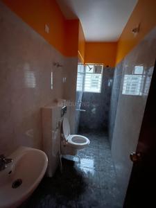 Bathroom Image of 1003 Sq.ft 3 BHK Apartment / Flat for rent in Merlin Maximus, Sodepur Kolkata for Rs. 20000