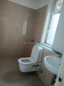 Image of 1347 Sq.ft 3 BHK Apartment / Flat for rent in Sector 134, Noida for Rs. 28000