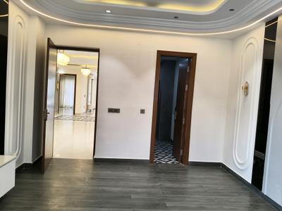 Bedroom Image of 3750 Sq.ft 4 BHK Builder Floor for sale in Sushant Lok Phase 1 Gurgaon for Rs. 55000000