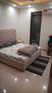 Bedroom Image of 1800 Sq.ft 3 BHK Builder Floor for sale in Jangpura New Delhi for Rs. 43000000