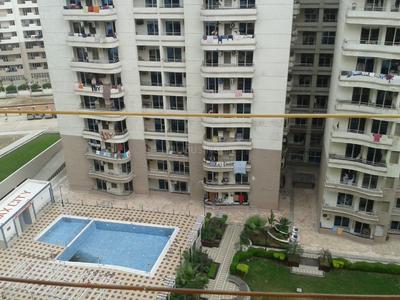 Image of 1950 Sq.ft 3 BHK Apartment / Flat for rent in Ramprastha Pearl Court, Vaishali, Ghaziabad for Rs. 48000