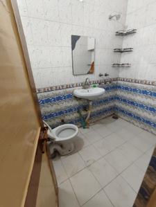 Bathroom Image of 1300 Sq.ft 2 BHK Builder Floor for rent in DDA Flats Munirka, Munirka New Delhi for Rs. 50000
