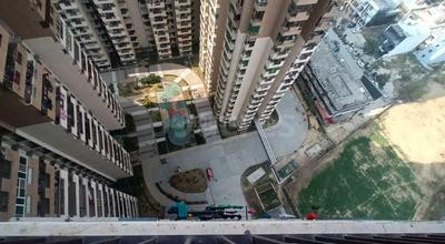 Balcony Image of 1600 Sq.ft 3 BHK Apartment / Flat for sale in Landcraft Golf Links Phase 2, Pandav Nagar Ghaziabad for Rs. 14200000