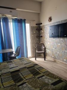 Bedroom Image of 450 Sq.ft Studio Studio for rent in Paramount Pine And Oak Studio, Surajpur Greater Noida for Rs. 15000