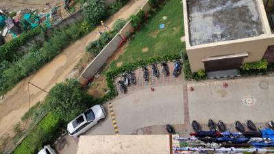 Image of 800 Sq.ft 2 BHK Apartment / Flat for sale in Signature Global Orchard Avenue , Sector 93, Gurgaon for Rs. 7000000