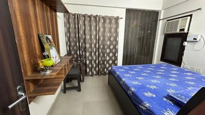 Bedroom Image of 1500 Sq.ft 2.5 BHK Apartment / Flat for rent in RPS Savana, Sector 88 Faridabad for Rs. 29000