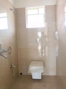 Common Bathroom Image of 1000 Sq.ft 3 BHK Apartment / Flat for sale in Aryan Alita, Nayabad Kolkata for Rs. 4800000