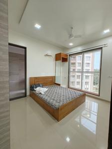 Bedroom Image of 1600 Sq.ft 3 BHK Apartment / Flat for rent in Samnani Ishawar Prestige, Anandvalli Nashik for Rs. 40000