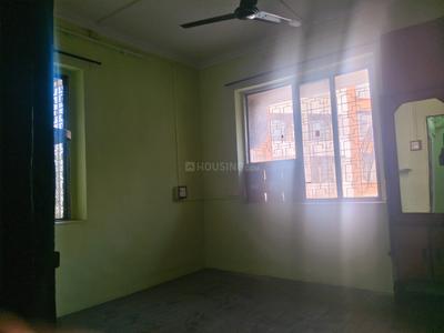 Bedroom Image of 800 Sq.ft 2 BHK Apartment / Flat for rent in Shivaji Nagar Mumbai for Rs. 48000