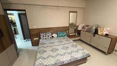 Bedroom Image of 2080 Sq.ft 3 BHK Apartment / Flat for sale in Ratnaakar Halcyon, Satellite Ahmedabad for Rs. 22500000