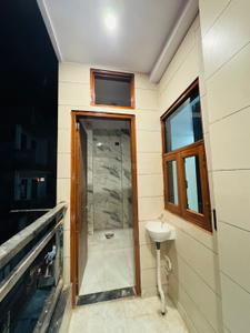 Balcony Image of 1000 Sq.ft 2 BHK Builder Floor for rent in Uttam Nagar New Delhi for Rs. 16000