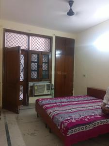 Bedroom Image of 1800 Sq.ft 3 BHK Builder Floor for rent in Sector 41 Noida for Rs. 35000