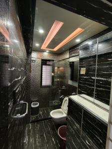 Bathroom Image of 2200 Sq.ft 4 BHK Apartment / Flat for sale in Veena Sky Heights, Borivali West Mumbai for Rs. 65000000
