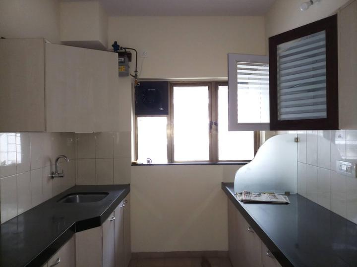 Anand Nagar, Kasarvadavali Kitchen 1