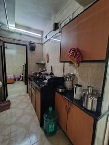 Kitchen Image of 675 Sq.ft 2 BHK Apartment / Flat for rent in Kandivali East Mumbai for Rs. 35000