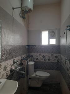 Bathroom Image of 750 Sq.ft 1 BHK Independent House for rent in Iyer Bungalow Madurai for Rs. 18000
