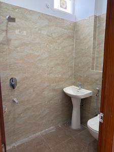 Bathroom Image of 1000 Sq.ft 2 BHK Apartment / Flat for sale in Ganga Nagar Rishikesh for Rs. 7000000