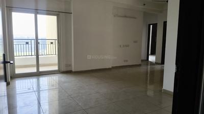 Living Room Image of 1495 Sq.ft 3 BHK Apartment / Flat for sale in Gulshan Ikebana, Sector 143 Noida for Rs. 21000000